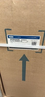 Conjunto de puerta original Ford EJ7Z-7824631-A - trasera Lincoln MKC 2015-2019 Foto 1 de 2