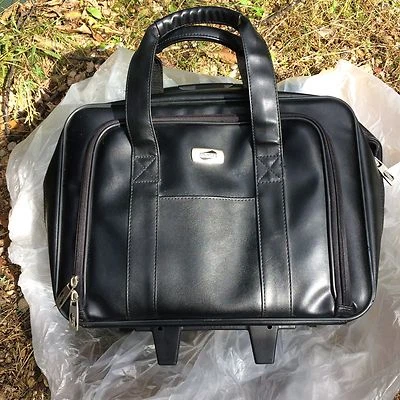 American Tourister Briefcase Leather Black Quality Attache Case - Image 1 of 4