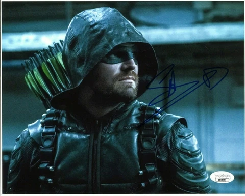Stephen Amell - Arrow -  Autographed 8x10 JSA Authenticated Cover