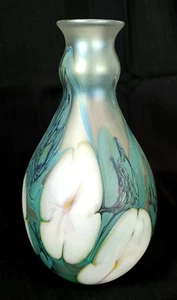 VTG 1975 CHARLES LOTTON ART GLASS MULTI-FLORA IRIDESCENT BLUE 8.25"H VASE SIGNED - Picture 1 of 19
