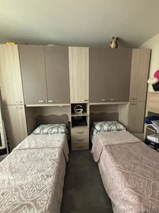 camera da letto completa usata - Foto 1 di 9
