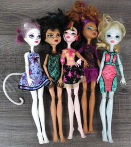 Monster High G1 & G2 Puppe Lot Lagoona, Clawdeen, Draculaura, Cleo, Catrine wie besehen - Bild 1 von 14