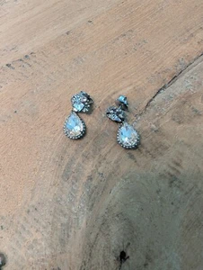 Sorrelli clear and pink dangle drop earrings in silver tone - Picture 1 of 2