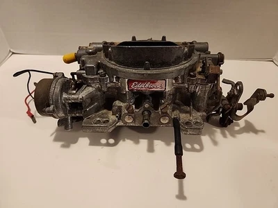 Edelbrock 1400 二手 4 枪性能汽化器 600 CFM 状况完好 — 第 1/4 张图片