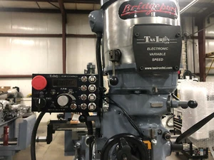 Bridgeport Milling Machine - Picture 1 of 8