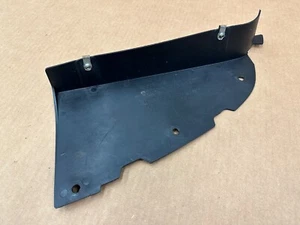 1997-2004 Chevrolet Corvette C5 LH Driver Front Bumper Splash Shield 10275465 - Bild 1 von 2
