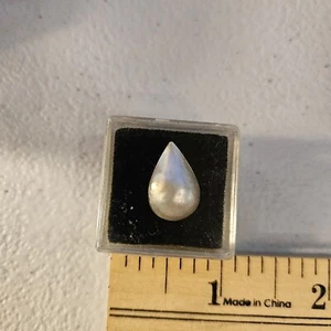 Pear Shaped Mabe Perl Ready for Setting Beautiful iridescent White Color Unisex - Picture 1 of 4