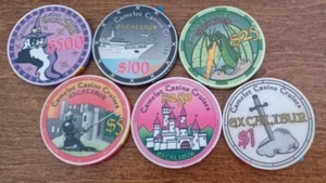 Camelot Casino $500, $100, $25, $5, $2.5, $1 Chip Set mit Bonus Token - Bild 1 von 2