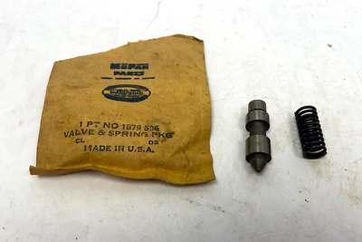 1958-1960 Chrysler Power Flite Transmission Throttle Valve & Spring NOS 1879506. - Image 1 of 4