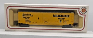 Carro de tren de caja escala H0 Milwaukee Road 56500 material rodante Bachmann - Imagen 1 de 3
