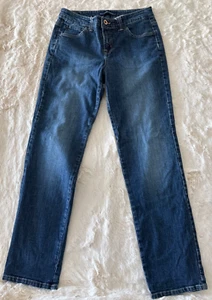 BandolinoBlu Mandie Straight Jeans Women's 6 Blue Mid Rise 5-Pocket Medium Wash - Picture 1 of 14