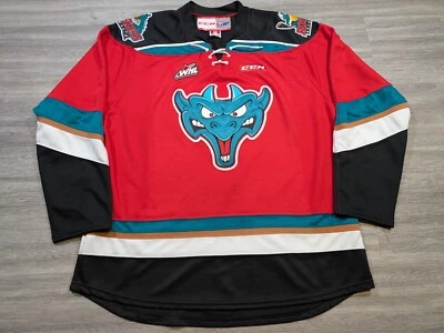 CCM Kelowna Rockets Adult XL Alternate Jersey WHL CHL Red Logo Ogopogo Foto 1 de 4
