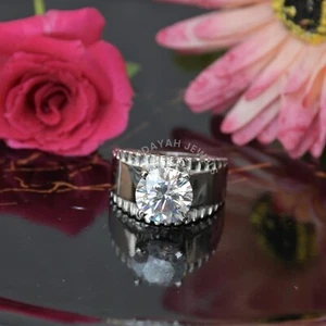 Certified 4 Ct White Diamond Round Cut Solitaire Ring, Great Shine Sparkle. - Picture 1 of 9