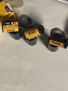 3 Kodak Gold 200 - Color print film 135 (35 mm) ISO 24 exposures #6034185 - Picture 1 of 2