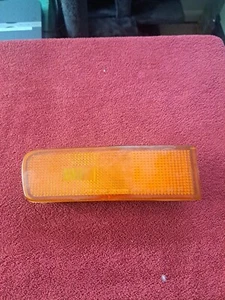 95 96 97 98 99 Nissan Maxima Right Front Bumper Outer Turn Signal Light Lamp  - Picture 1 of 6