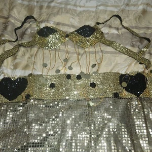 Professional Belly Dance Costume Black and Gold (M/L) - Picture 1 of 5