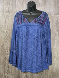 New Directions L Blue Embroidered Bell Sleeve Top Excellent Cond. - Picture 1 of 9