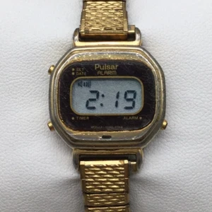 Vintage Pulsar Digital Watch Women 23mm Gold Tone Y476-4030 Alarm Stretch Band - Picture 1 of 15