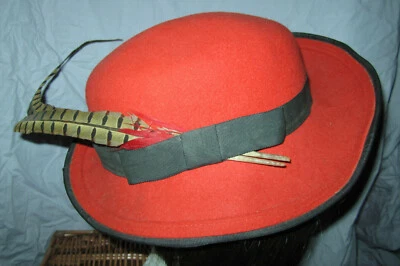 Vtg Tally-Ho / Frank Olive red felt hat w black ribbon band, pheasant feathers - Image 1 of 4