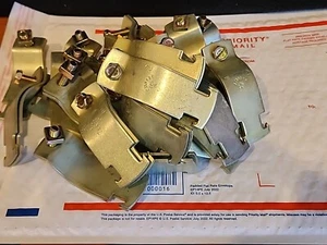 (25 pc) T&B Kindorf Galv-Krom Steel Universal Straps 2" EMT IMC RIGID CONDUIT - Picture 1 of 9