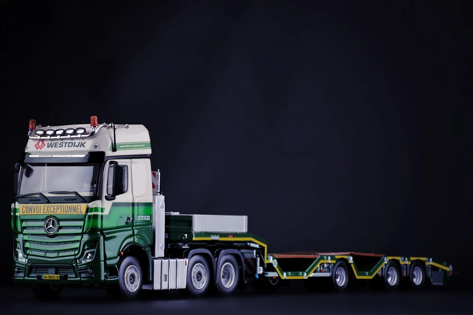 IMC Models 32-0131 Mercedes Actros 6x4 Nooteboom Low Loader Westdijk 1:50 - Image 1 of 4