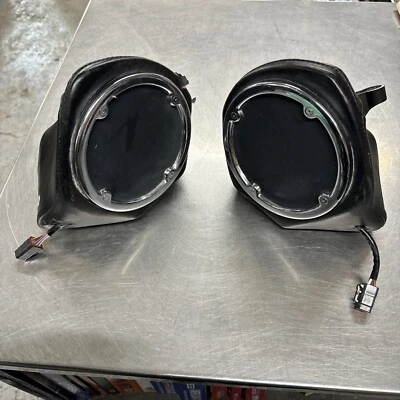 Juego de caja de altavoces Harley Davidson USADOS par Tour Pak 76303-98B 76304-98B Foto 1 de 4