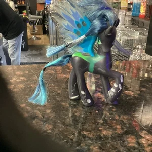 My Little Pony G4 Cepillable Reina Crisálida 2011 Unicornio Pegaso Negro Azul Raro - Imagen 1 de 1