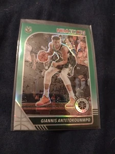 2019-20 Giannis Antetokounmpo Green Color Prizm NBA HOOPs Premium Stock #102 - Bild 1 von 2