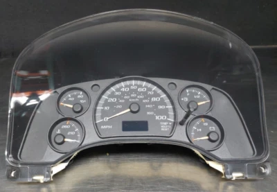 Cuadro de instrumentos velocímetro furgoneta Chevrolet Express 2004-2007 Foto 1 de 4
