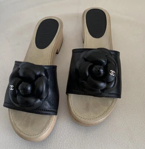 Chanel interlocking CC logo leather slides - Picture 1 of 13