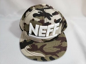 Neff Kopfbedeckung Snapback Mütze Camouflage mit weißen Akzentbuchstaben 100 % Baumwolle Cap - Bild 1 von 9