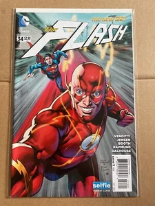 DC Comics The Flash No. 34 Selfie Variant Cover / Edition - Picture 1 of 1