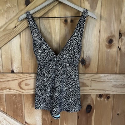 Tankini de mujer Jaclyn Smith blanco y negro talla 12 camiseta de baño acolchada sujetador área Foto 1 de 4