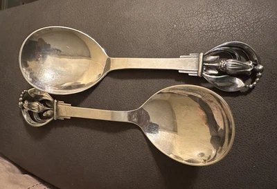 W&S Sorensen Dinamarca Cuchara para servir de plata esterlina hoja torneada y mango de tulipán-sin precio base Foto 1 de 4