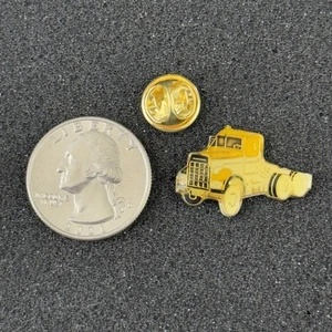 Vintage Kenworth ? Semi Truck Yellow White Enamel Gold Tone Pin Pinback #51136 - Picture 1 of 3