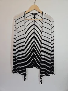 Cárdigan drapeado frente abierto mercado negro de la Casa Blanca WHBM suéter talla mediana - Imagen 1 de 6