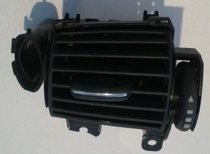 Mercedes W203 Luftdusche Luftdüse Düse Links Fahrer 203 830 01 54 2038300154 - Bild 1 von 1