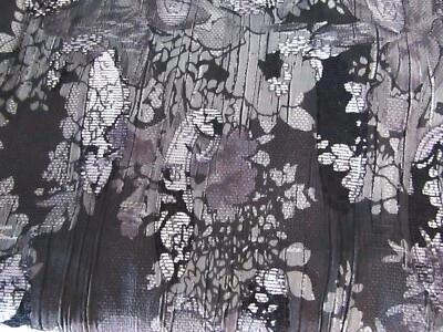 Tela jacquard tejida floral negra y gris Foto 1 de 4