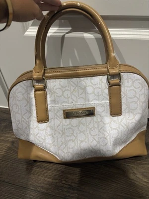 Calvin Klein White And Brown Hand/shoulderbag - Image 1 of 2