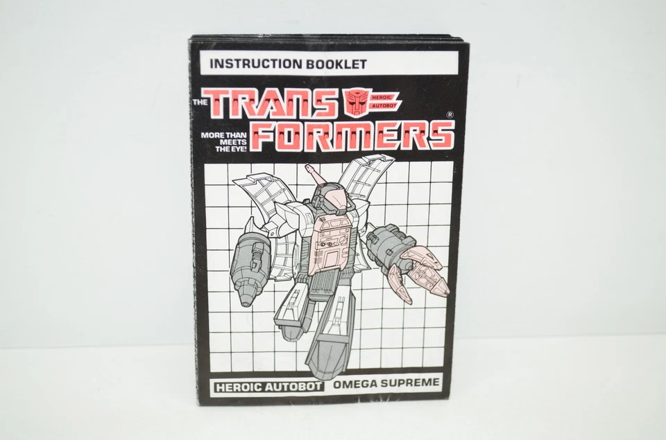 Very Nice 1985 Transformers G1 OMEGA SUPREME Instruction Manual Hasbro Vintage - Image 1 of 1