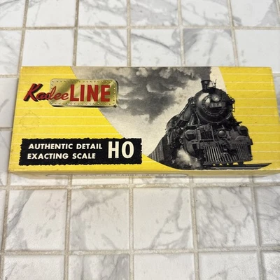 KADEE LINE, L-102-B, 42' SKELETON LOG FLAT CAR PLASTIC , HO , NOS - Image 1 of 4