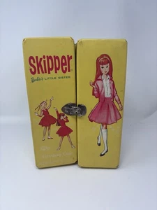 Vintage Mattel 1964 SKIPPER Barbie Doll Yellow Carry/Carrying Case Trunk Closet - Picture 1 of 7