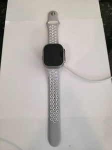 Apple Watch Ultra 49mm GPS+ LTE - Picture 1 of 5