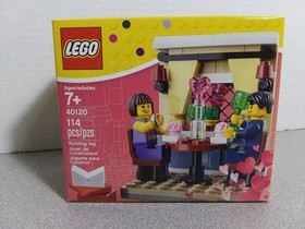LEGO 40120 VALENTINE'S DAY DINNER Seasonal Exclusive Set SEALED Retired