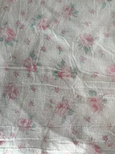 Light Pink Cotton Or Blend Fabric With Small Flowers 1/4 Yard - Picture 1 of 3