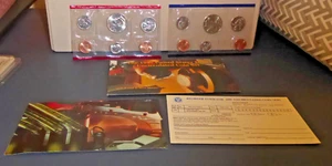 1995 US Mint Uncirculated Set 10 Coins Denver Philadelphia OGP - Picture 1 of 2