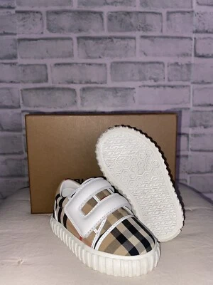 Детская обувь Burberry 3,5c - Изображение 1 из 4