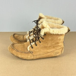 Botas con cordones UGG Chickaree de gamuza para mujer 8 tostadas forradas de piel de oveja con cordones - Imagen 1 de 11
