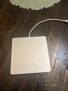 Genuine Apple USB SuperDrive A1379 External CD/DVD Drive burner used - Afbeelding 1 van 6