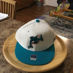 Miami Dolphins Reebok On Field Apparel Fitted Hat/Cap NWT Size 7 1/8 Free Ship - Picture 1 of 8